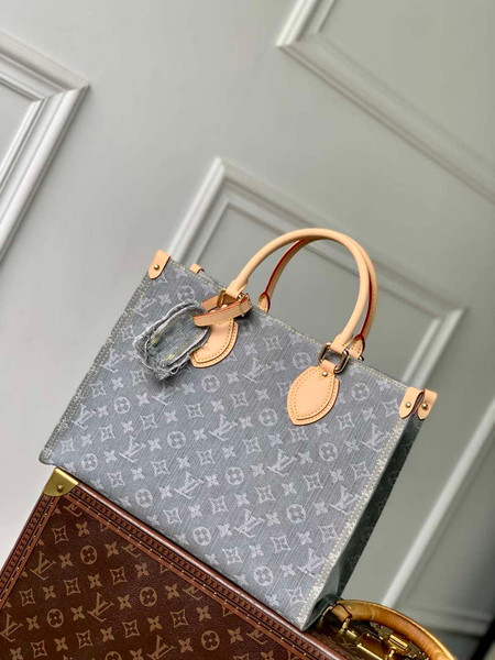 LV M13189 Louis Vuitton OnTheGo MM Bag Washed Gray