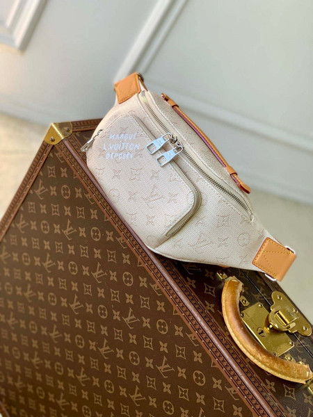 LV M27152 Louis Vuitton Rush Bumbag Linen