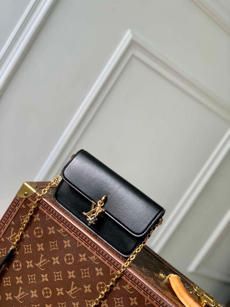 LV M14564 Louis Vuitton Wallet On Chain LV Bloom Bag Black