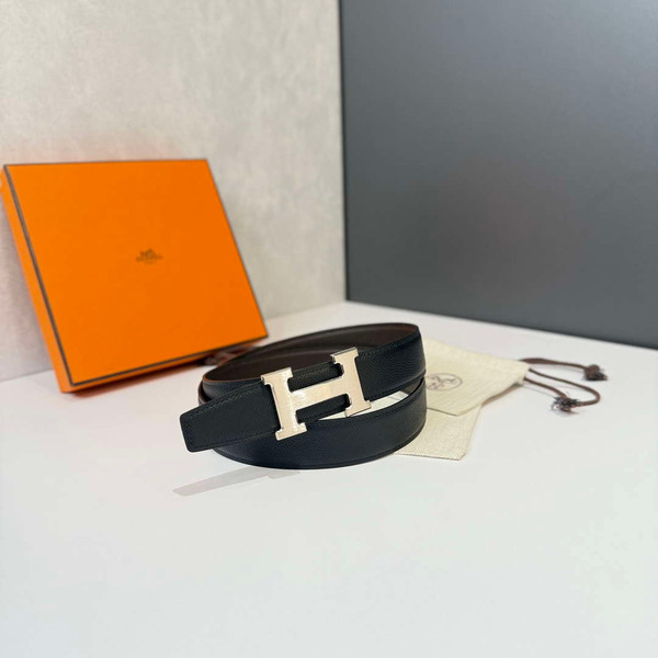 Hermes H074562CP2K H belt buckle & Reversible leather strap H88072