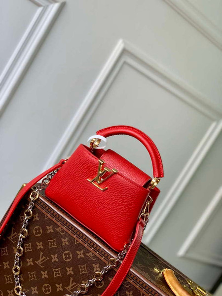 LV M12936 Louis Vuitton Capucines Mini Handbag Red