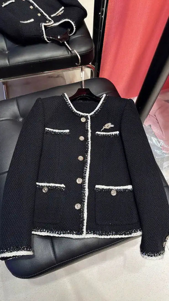Chanel Women Black Tweed  jacket C62326