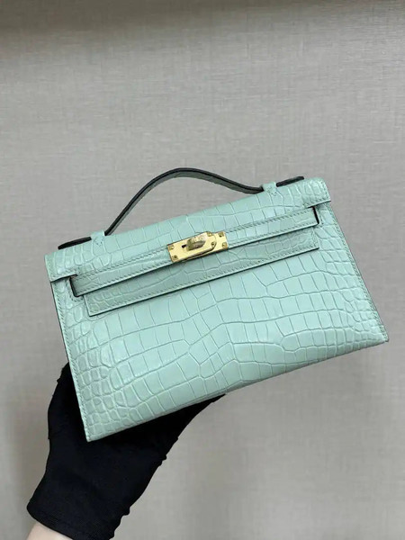 Hermes Kelly Pouchette Matte crocodile Leather clutch bag H231035