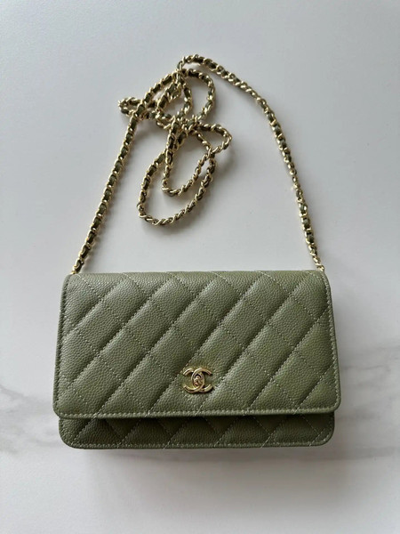 Chanel AP4241 Classic Wallet On Chain Grained Shiny Calfskin bronze green