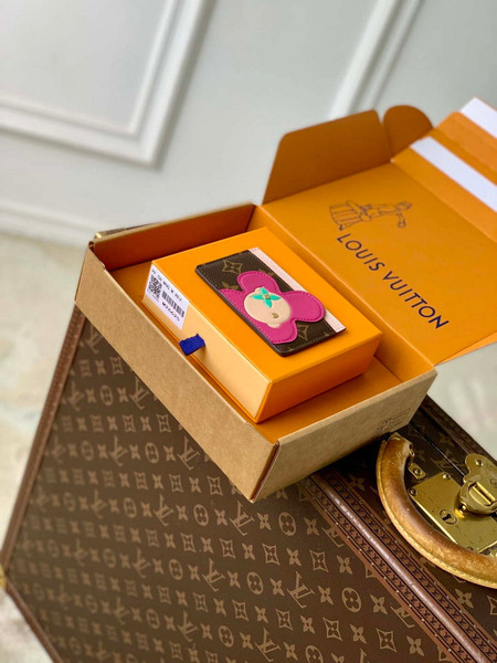 LV M26625 Louis Vuitton Card Holder