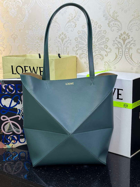 Loewe Medium Puzzle Fold tote in shiny calfskin A657G50X01 Vetiver Green