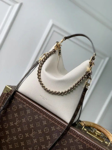 Louis Vuitton LV M29094 Multipass Handbag White