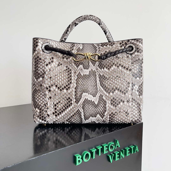 Bottega Veneta BV 743572 Medium Andiamo Snakeskin Handbag BV9069