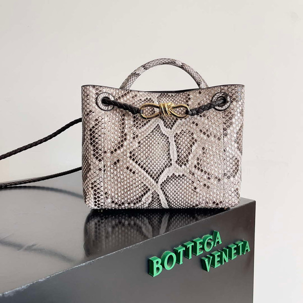 Bottega Veneta BV 743568 Small Andiamo Snakeskin Handbag BV9070