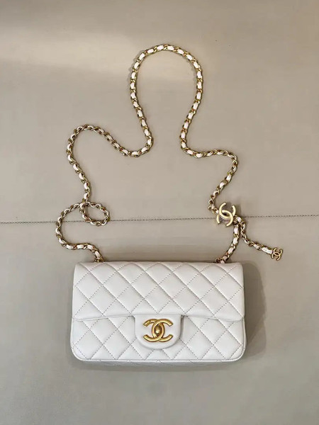 Chanel Mini Flap Shiny Lambskin & Gold-Tone Metal AS5759 White