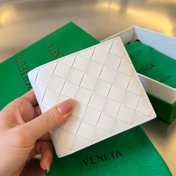 Bottega Veneta BV 743211 Intrecciato Bi-Fold Wallet BV70062