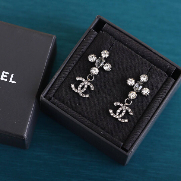 Chanel Earring Chanel Designer Jewelry C66330
