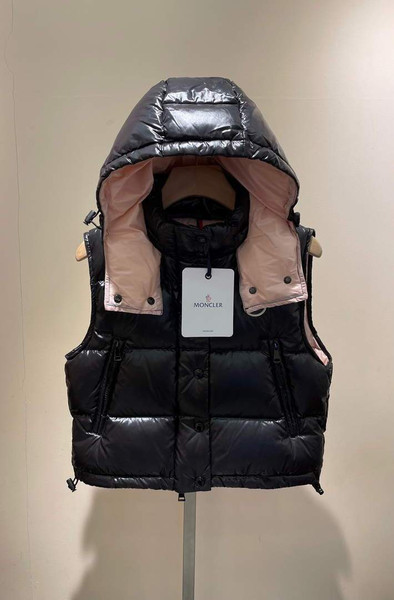 Moncler Women's Down Vest Jacket Montbeliard Moncler Black 88032