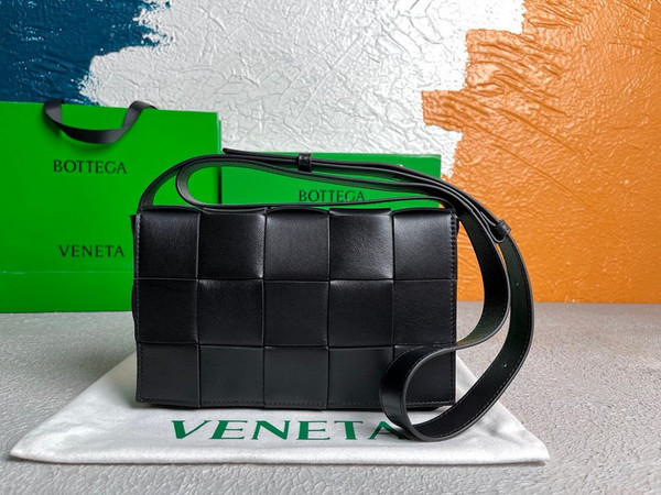 Bottega Veneta BV 578004 Cassette  Cross-body Bag 58890 Black
