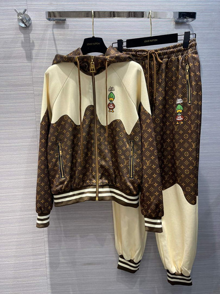 Louis Vuitton LV 1A9UG9 Technical Tracksuit L88038