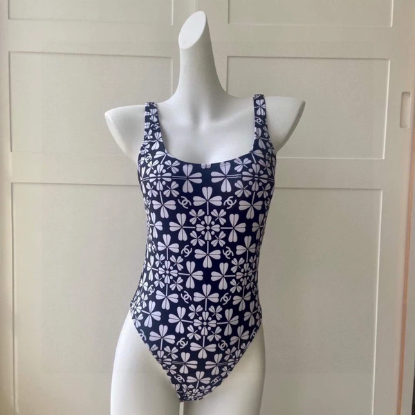 Chanel Women's Bikini Swimsuit Suit P72628