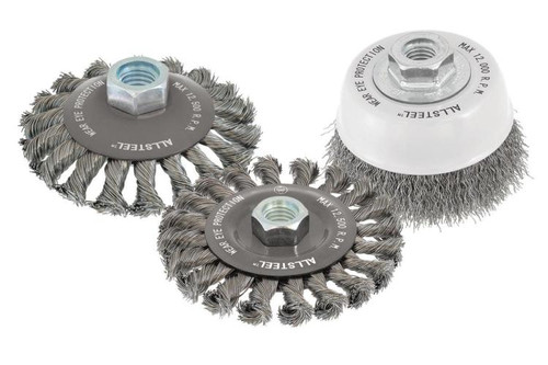 Wide wheel brush with knot twisted wires