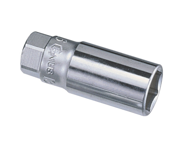<ul><li>SPARK PLUG SOCKET - 3/8" Dr. 20.6mm (13/16") Spark Plug Socket - 326021</li><li>SPECIFICATIONS - Overall length of 63mm </li><li>DURABLE MATERIALS - Made from Chromium-vanadium Steel Alloy for high strength and durability while having anti-corrosive properties</li><li>TOOL ORGANIZATION - Sizes are stamped for permanent and easy identification of size</li><li>ADJUSTABILITY - High degree of movement so you can reach any difficult to reach fastener</li><li>PEACE OF MIND - Purchase with confidence backed by the Genius Tools Limited Lifetime Warranty against manufacturer defects</li><li>ANSI STANDARDS - Meets or exceeds the standards established by the American National Standards Institute<li>PROFESSIONAL GRADE - Genius Tools are designed and made for use by professional technicians and built to perform over a lifetime of heavy use.  Trust Genius for a quality tool at a value cost to you.</ul> <table class="table bglightplusplus">
<tbody>
<tr id="1383" class="bg-info anocolor detaltabl">
<td align="right"> </td>
</tr>
<tr class="bglightgrayplu">
<td>Item No.</td>
<td>Drive<br />Size</td>
<td>A<br />Size</td>
<td>D1<br />mm</td>
<td>D2<br />mm</td>
<td>Length<br />mm</td>
<td>Weight<br />G</td>
<td>PCS </td>
<td>G.W. <br />kgs.</td>
<td>CUFT </td>
<td>Code <br />@</td>
<td> </td>
</tr>
<tr id="1382" class="anocolor detaltabl">
<td class="itemList cursorPointor"><strong>326016</strong></td>
<td class="itemList cursorPointor">3/8"</td>
<td class="itemList cursorPointor">5/8"(16mm)</td>
<td class="itemList cursorPointor">22</td>
<td class="itemList cursorPointor">17.5</td>
<td class="itemList cursorPointor">63</td>
<td class="itemList cursorPointor">100</td>
<td class="itemList cursorPointor">200</td>
<td class="itemList cursorPointor">21.0</td>
<td class="itemList cursorPointor">0.60</td>
<td class="itemList cursorPointor">000505</td>
<td align="right">
<div class="wrapperBox">
<div class="qtytext"><input id="1382_qty" class="form-control resultinpur btybox" type="text" name="1382_qty" /></div>
<div class="qtyicon"> </div>
</div>
</td>
</tr>
<tr id="1383" class="bg-info anocolor detaltabl">
<td class="itemList cursorPointor"><strong>326021</strong></td>
<td class="itemList cursorPointor">3/8"</td>
<td class="itemList cursorPointor">13/16"(20.6mm)</td>
<td class="itemList cursorPointor">28</td>
<td class="itemList cursorPointor">17.5</td>
<td class="itemList cursorPointor">63</td>
<td class="itemList cursorPointor">140</td>
<td class="itemList cursorPointor">120</td>
<td class="itemList cursorPointor">18.0</td>
<td class="itemList cursorPointor">0.52</td>
<td class="itemList cursorPointor">000590</td>
<td align="right">
<div class="wrapperBox">
<div class="qtytext"><input id="1383_qty" class="form-control resultinpur btybox" type="text" name="1383_qty" /></div>
</div>
</td>
</tr>
</tbody>
</table>