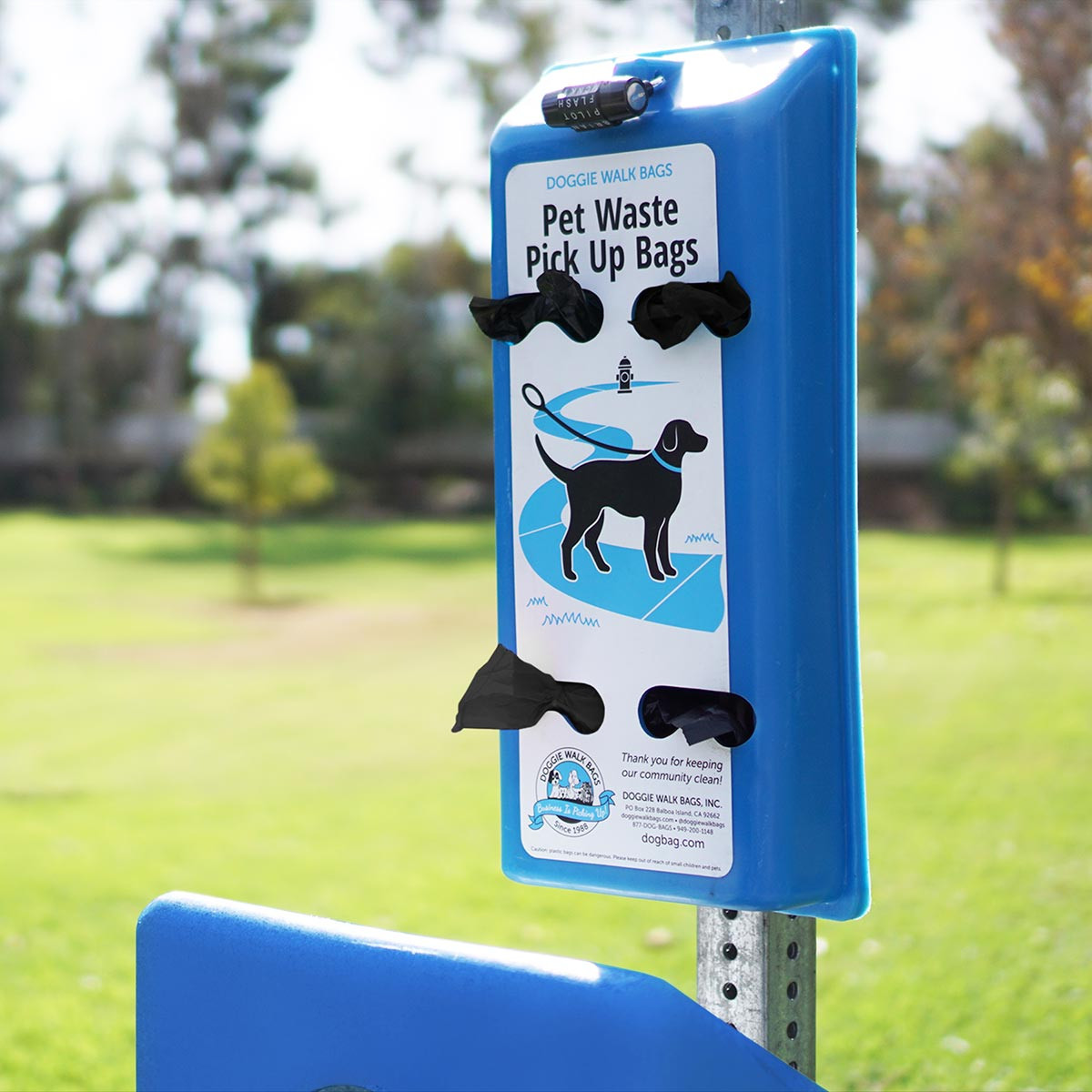 Dog Waste Bag Dispensers High Quality Tie Handle Rolls Dispensers dog-waste-bag-dispensers-high-quality-tie-handle-rolls-dispensers