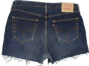 Levi's 628 Hot Pants W30 L12 Denim Shorts in Good used conditionwith little wear to the crotch. Fast & Free UK Delivery. Buy with confidence from Fabb Fashion. image 1