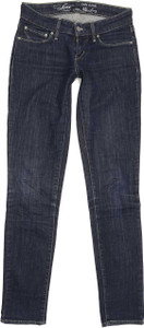 Levi's Demi Curve Skinny Slim W25 L31 Jeans in Good used conditionPlease note some wear to the button hole and the actual inside leg measurement is 31". Fast & Free UK Delivery. Buy with confidence from Fabb Fashion. image 1