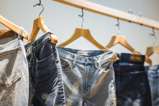 Brand Spotlight: Highlighting Popular Second-Hand Jeans Brands Sought After in the Resale Market Brand Spotlight: Highlighting Popular Second-Hand Jeans Brands Sought After in the Resale Market