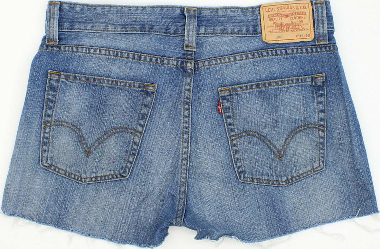 Levi's 501 Hot Pants W32 L3 Denim Shorts in Very good used condition. Fast & Free UK Delivery. Buy with confidence from Fabb Fashion. image 1