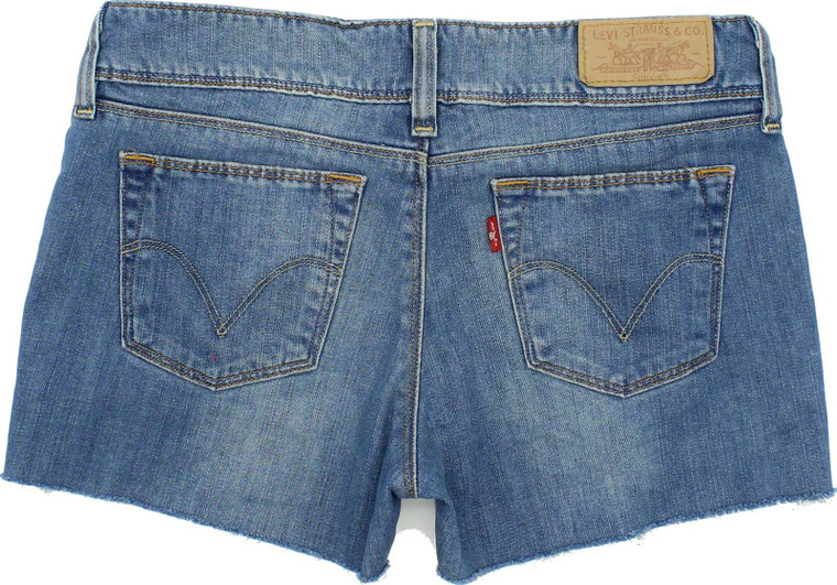 Levi's 501 Hot Pants W33 L12.5 Denim Shorts in Good used conditionwith marks to the back. Fast & Free UK Delivery. Buy with confidence from Fabb Fashion. image 1