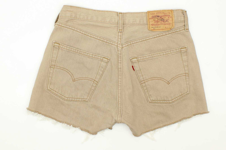 Levi's 501 Hot Pants W33 L13 Denim Shorts in Good used conditionwith mark to the bum. Fast & Free UK Delivery. Buy with confidence from Fabb Fashion. image 1