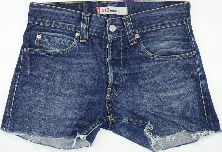 Levi's 505 Hot Pants W32 L12 Denim Shorts in Very good used condition. Fast & Free UK Delivery. Buy with confidence from Fabb Fashion. image 1