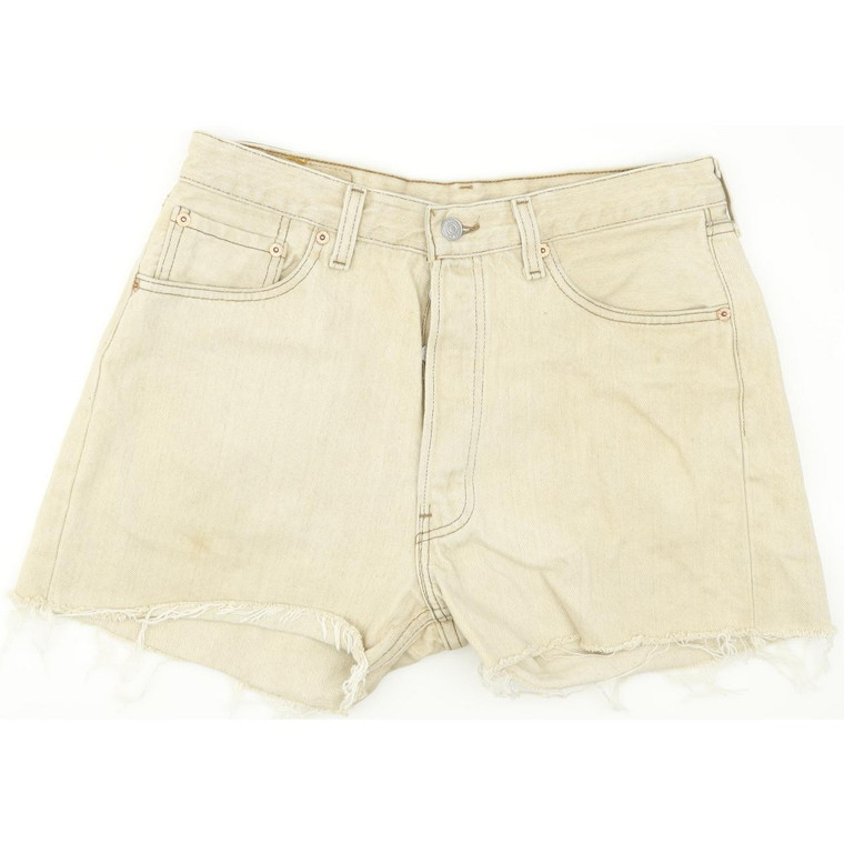 Levi's 501 Hot Pants W33 L14 Denim Shorts in Good used conditionwith mark at the front. Fast & Free UK Delivery. Buy with confidence from Fabb Fashion. image 1