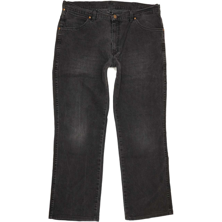 Wrangler Alaska Straight Regular W38 L31 Jeans in Good used conditionplease note the legs have been shortened to 31". Fast & Free UK Delivery. Buy with confidence from Fabb Fashion. image 1