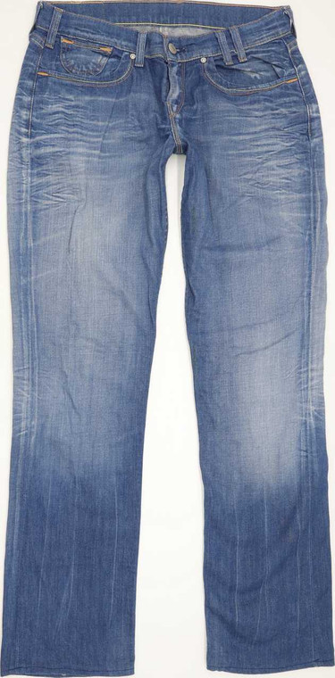 Levi's 470 Straight Slim W29 L30 Jeans in Good used conditionplease note the jeans are lighter denim, with light mark to the inside leg and the legs have been shortened to 30". Fast & Free UK Delivery. Buy with confidence from Fabb Fashion. image 1