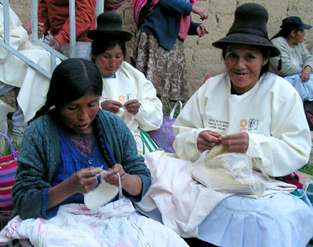 Sanyork Fair Trade and Peruvian Fair Trade Working Hand on Hand to Provide Sustainability to Hundreds of Artisans Sanyork Fair Trade and Peruvian Fair Trade Working Hand on Hand to Provide Sustainability to Hundreds of Artisans