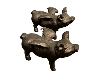 Aluminum Cast Bronze Flying Pig Hand Cast Iron Piglet