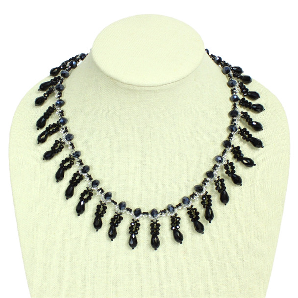 Candela Necklace with Crystals Collar Onyx Megnet Closure