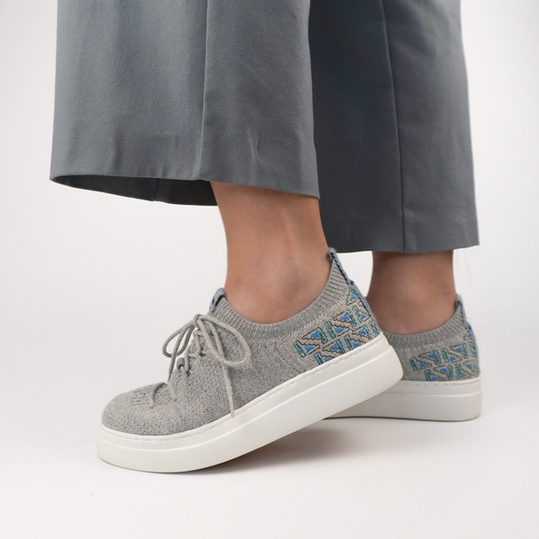 “Sun Warrior” Woven Design Women's Wira Bay Alpaca Shoes