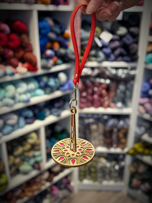 Mini Minder Wrist Held Yarn Holder