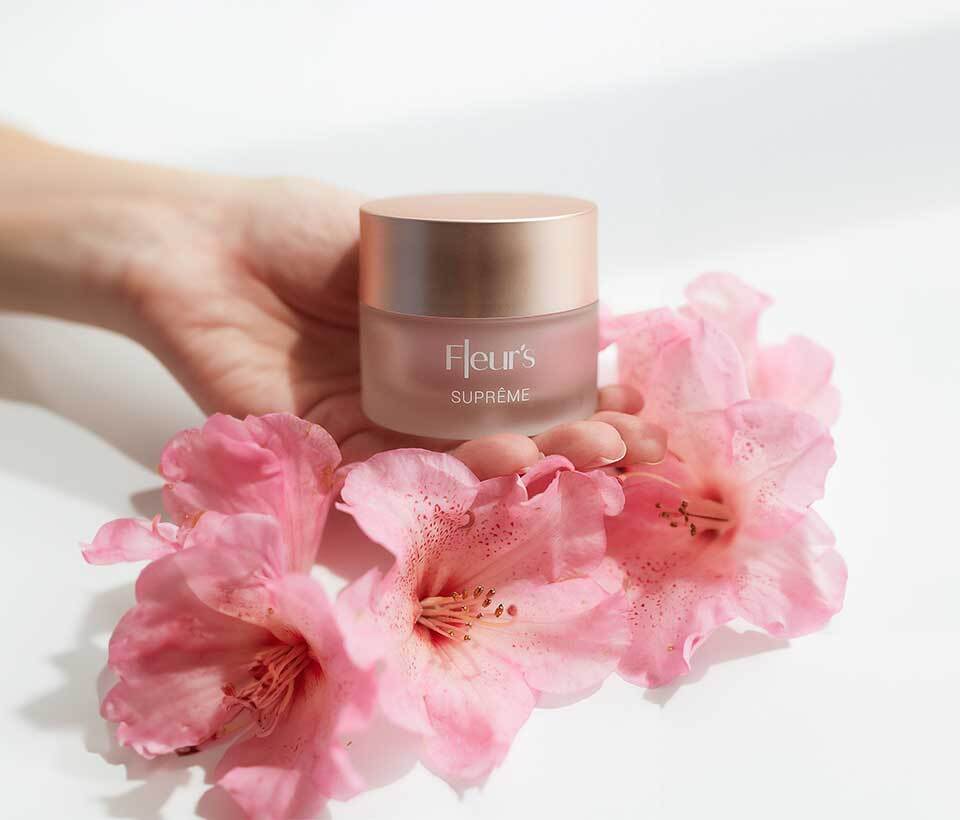 Fleur's supreme cream on a bed of flowers