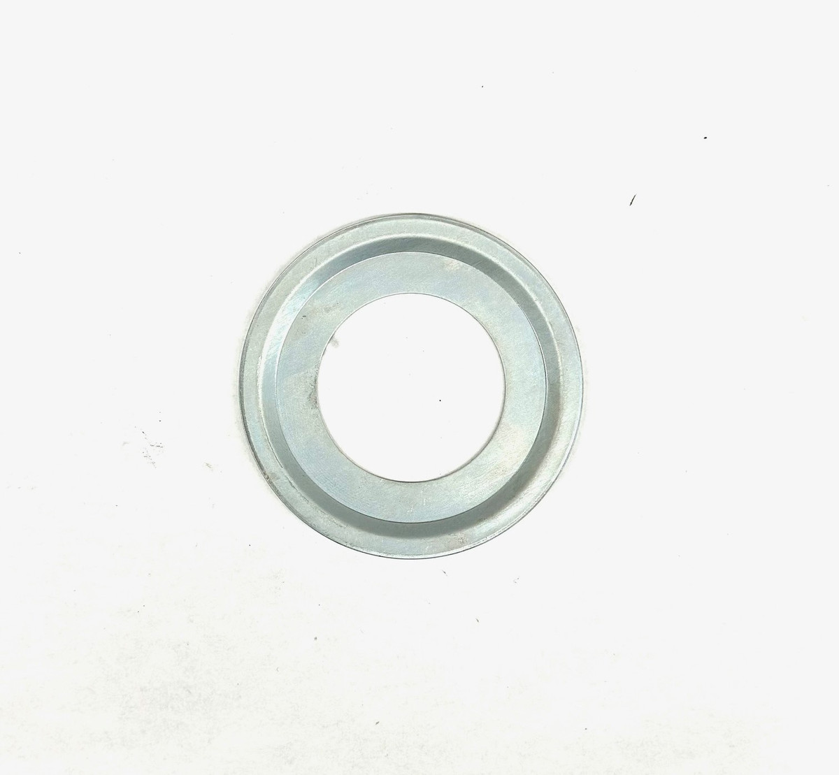 Dust Cover 22208 AV

Fits:

Sicma Models TE Flail Mowers

Replaces:

Alamo/RhinoAg® #00788886