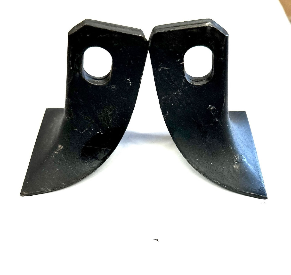 Duck Foot SLE Flail Mower - Blade

Fits:

Sicma Models SLE120/140/160/190 Flail Mowers

Replaces:

Alamo/Rhino® #00788825

Sicma #5817105