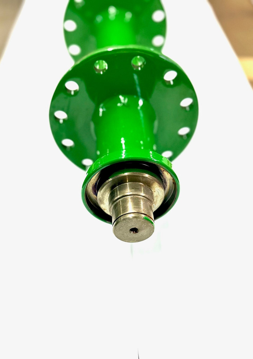 Heavy-duty rotary tiller rotor compatible with John Deere® 647