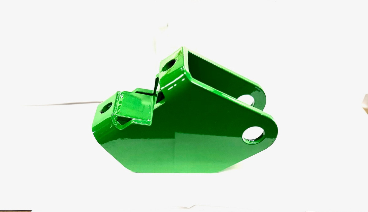 Lower Hitch Bracket, Clevis

Fits:

John Deere® Models 665/673 Rotary Tiller

Replaces:

John Deere® #LVA15153

Sicma #4011504