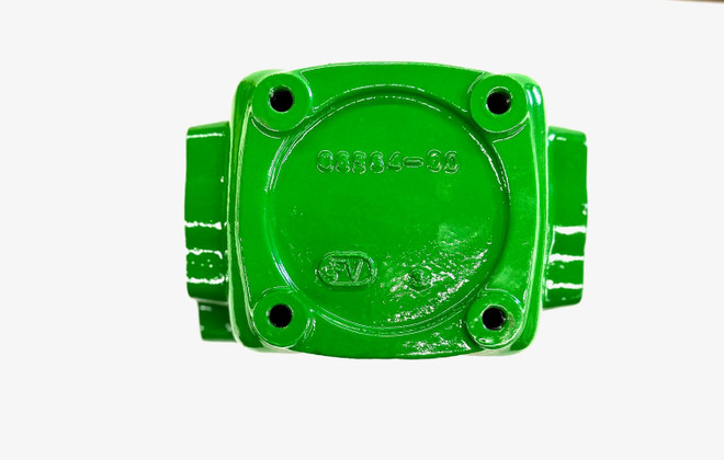 Gearbox Housing - John Deere® 647

Fits:

John Deere® Models 647 Rotary Tillers

Phoenix Models T4 Rotary Tillers

Sicma Models BH Rotary Tillers

Replaces:

John Deere® #LVU14800

Bobcat #7001159