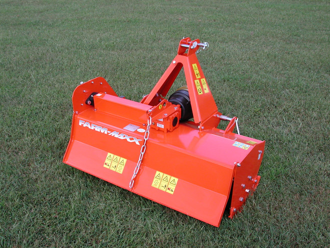 36" Farm-Maxx Sub Compact 3-Point Tractor Rotary Tiller Model FTC-36

Chain Drive Rotary Tiller-Perfect For Sub Compact Tractors Up To 25 HP

8 Tines Each Side- Tine # 36072 Right/ 36071 Left

The FTC Series are light duty and perfectly designed rotary tillers for serious gardeners, horticulture and those operating sub-compact and compact tractors. These well-built tillers guarantee dependable service and top notch results year after year.

Standard Features:
Four tines per flange 
Drive Housing Oil Level Sight Glass for Ease of Maintenance
Heavy Duty Zinc Plated Jack Stand
Optionals Include:
Slip Clutch PTO
*Images are representative but may vary from actual product