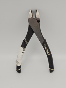 Plier Heavy Duty Cutter (cuts up to 2ga). Ultra heavy duty. We use this particular cutter in our store to cut metal every day. Plier Heavy Duty Cutter (cuts up to 2ga). Ultra heavy duty. We use this particular cutter in our store to cut metal every day.