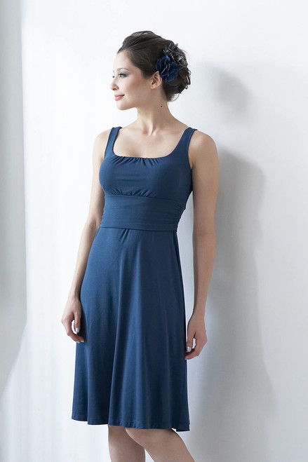 bridesmaid dresses for breastfeeding mothers