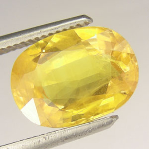 4.20 CT. NICE OVAL GOLDEN YELLOW NATURAL SAPPHIRE