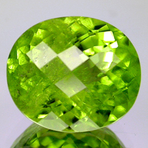 5.55 carat Green NATURAL PERIDOT PAKISTAN