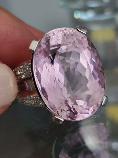 25 Carat NATURAL KUNZITE & DIAMOND 14K White Gold RING